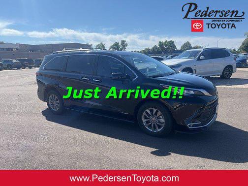 2021 Toyota Sienna XLE 7 Passenger