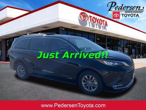 2021 Toyota Sienna XLE 7 Passenger