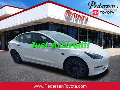 2023 Tesla Model 3 Performance