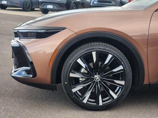 Bronze Age/Black 2023 Toyota Crown Platinum