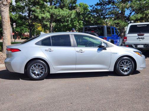 2020 Toyota Corolla Hybrid LE