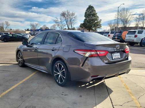 2019 Toyota Camry SE