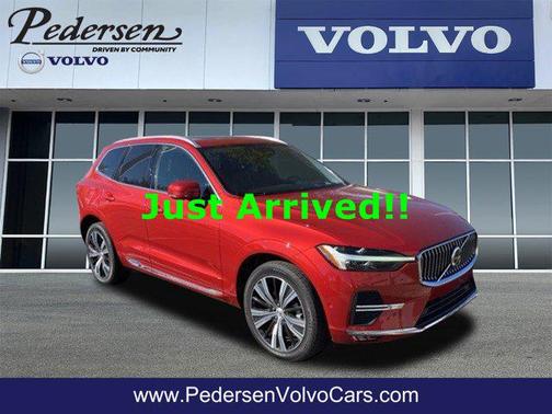 2023 Volvo XC60 B5 Ultimate Bright Theme