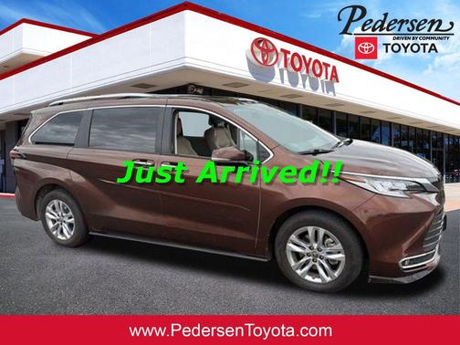 Sunset Bronze Mica 2021 Toyota Sienna Limited 7-Passenger