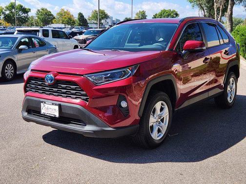 2021 Toyota RAV4 Hybrid XLE