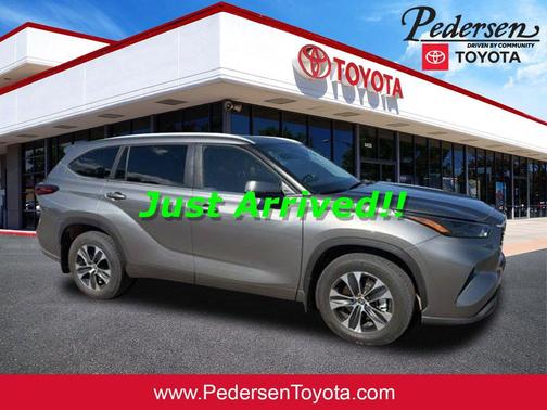 Heavy Metal 2026 Toyota Highlander XLE