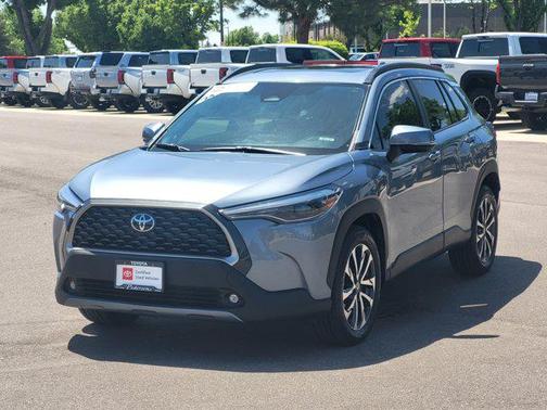 Celestite 2024 Toyota Corolla Cross XLE