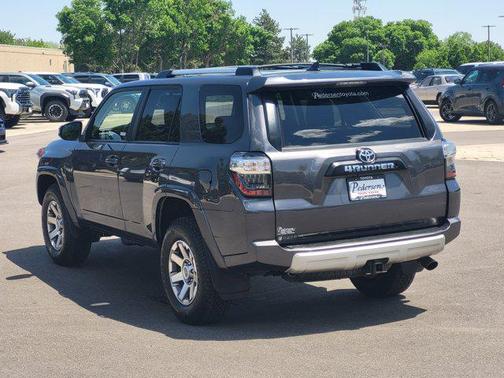 Magnetic Gray Metallic 2016 Toyota 4Runner Trail Premium