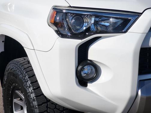 Super White 2019 Toyota 4Runner TRD Off Road