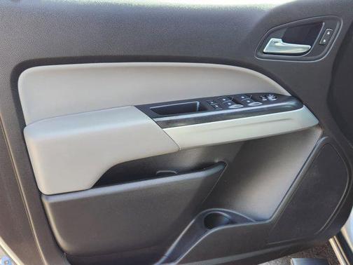 2017 Chevrolet Colorado LT