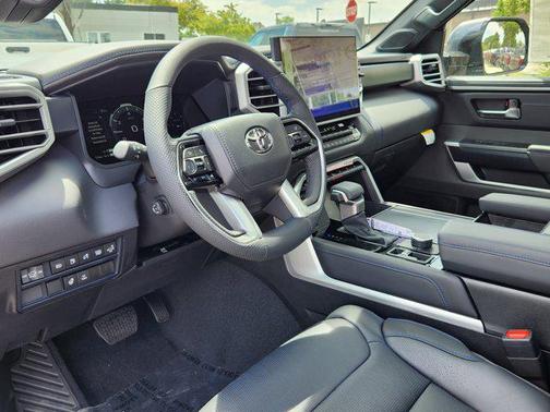 2025 Toyota Sequoia Platinum