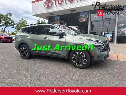 Jungle Green 2024 Kia Sportage X-Line