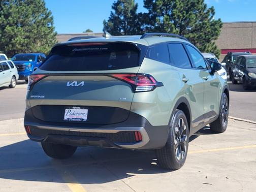Jungle Green 2024 Kia Sportage X-Line