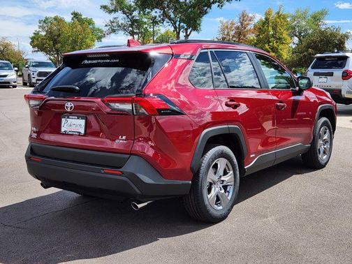 2025 Toyota RAV4 Hybrid LE