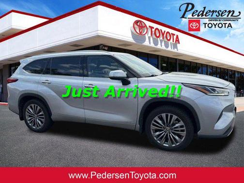 Celestial Silver Metallic 2020 Toyota Highlander Hybrid Platinum