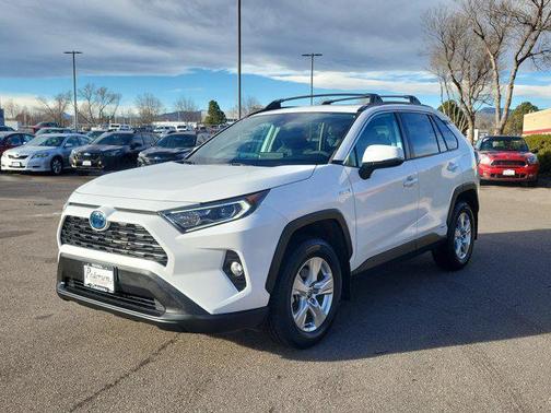 2021 Toyota RAV4 Hybrid XLE