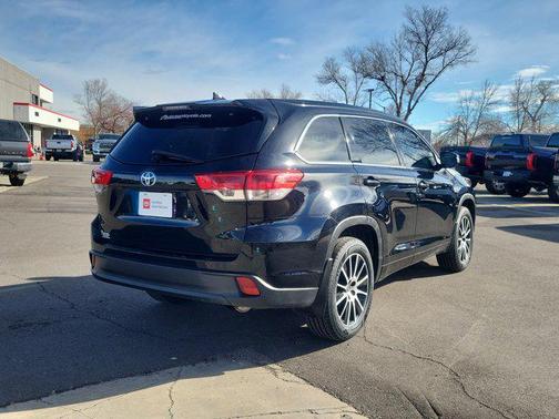 2018 Toyota Highlander SE