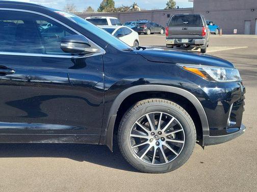 2018 Toyota Highlander SE