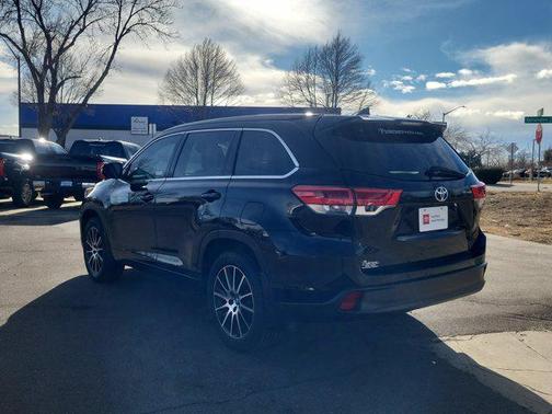 2018 Toyota Highlander SE