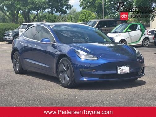 Deep Blue Metallic 2018 Tesla Model 3 Long Range