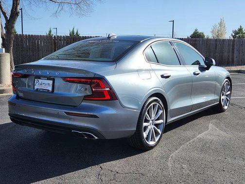 2019 Volvo S60 T6 Momentum