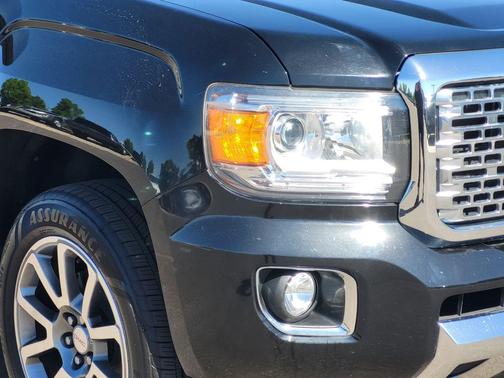 Onyx Black 2019 GMC Canyon Denali
