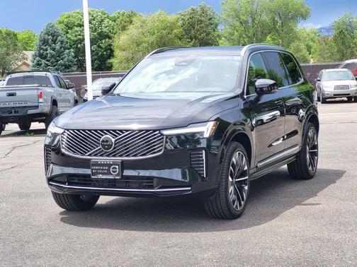Onyx Black Metallic 2026 Volvo XC90 Plus, B5 AWD Gas (mild hybrid), Gasoline, Bright, 7 Seats