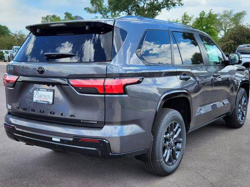 2025 Toyota Sequoia Platinum