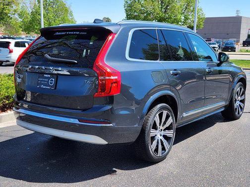 2022 Volvo XC90 T6 Inscription