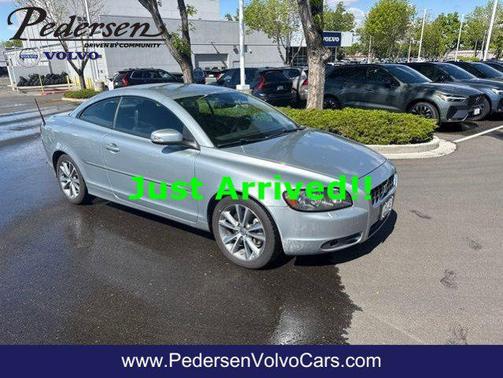 Electric Silver Metallic 2010 Volvo C70 T5