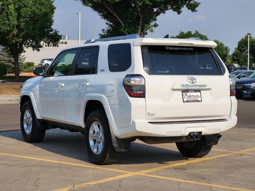 Super White 2017 Toyota 4Runner SR5