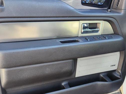 2014 Ford F-150 SVT Raptor