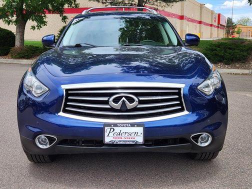 2016 INFINITI QX70 Base