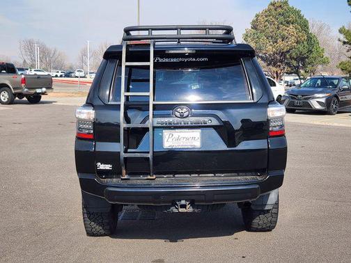 Midnight Black Metallic 2016 Toyota 4Runner Trail Premium