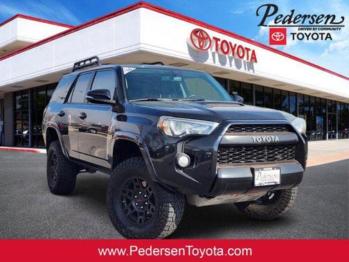 Midnight Black Metallic 2016 Toyota 4Runner Trail Premium