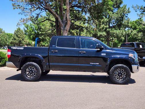 2018 Toyota Tundra SR5