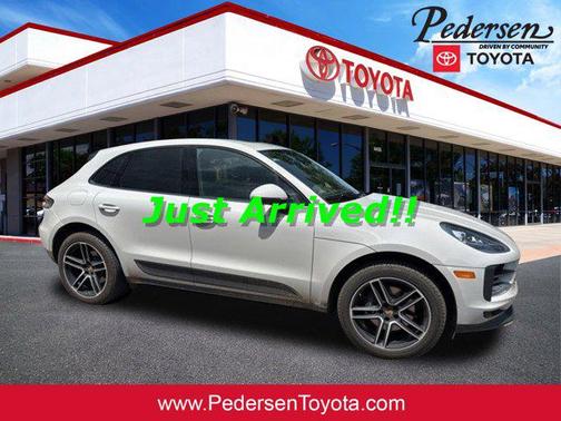 2020 Porsche Macan Base