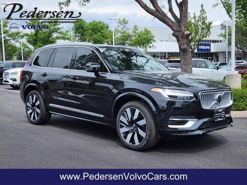 2023 Volvo XC90 Recharge Plug-In Hybrid T8 Ultimate Bright Theme 7-Seater