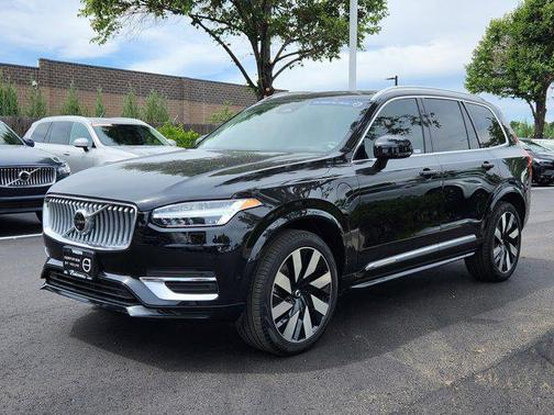 2023 Volvo XC90 Recharge Plug-In Hybrid T8 Ultimate Bright Theme 7-Seater