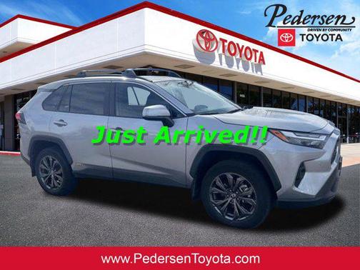 01d6 2022 Toyota RAV4 Hybrid XLE Premium