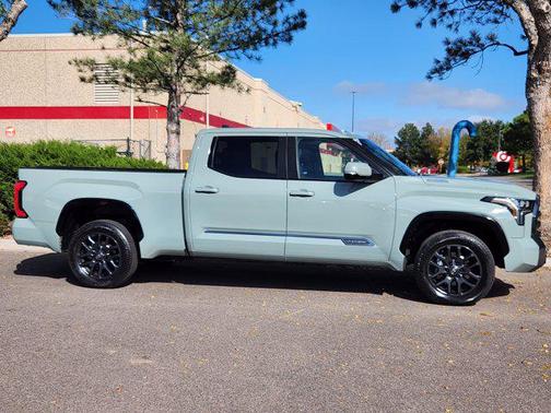 2025 Toyota Tundra Hybrid Platinum