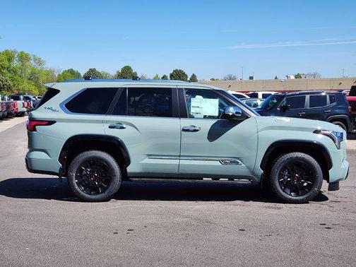 2025 Toyota Sequoia Base