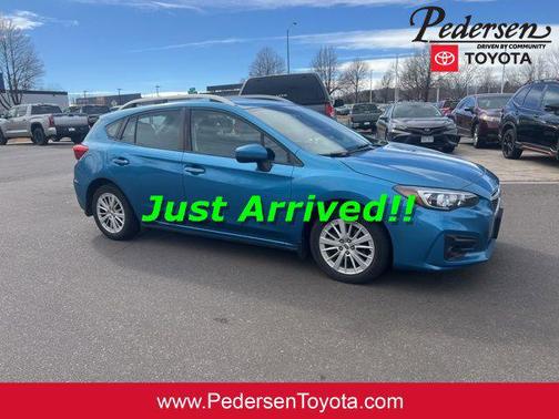 Island Blue Pearl 2017 Subaru Impreza 2.0i Premium