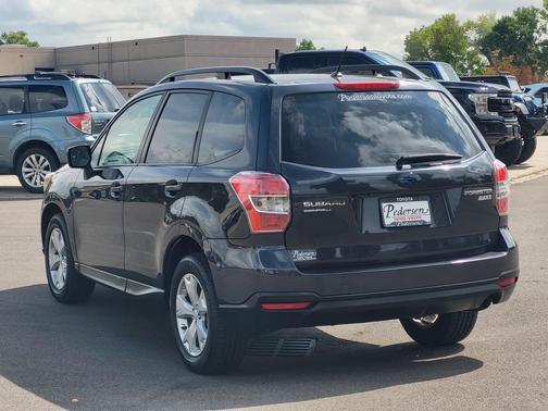 Dark Gray Metallic 2015 Subaru Forester 2.5i Premium