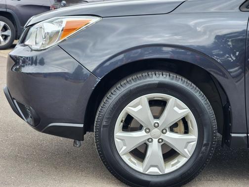Dark Gray Metallic 2015 Subaru Forester 2.5i Premium