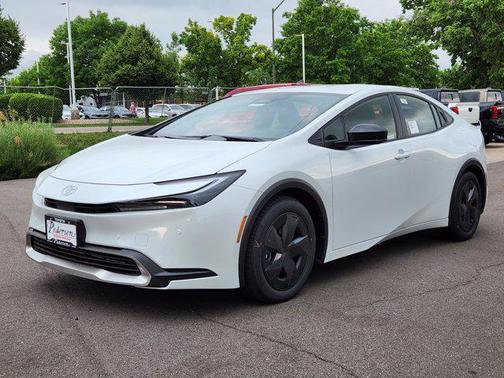 2025 Toyota Prius L