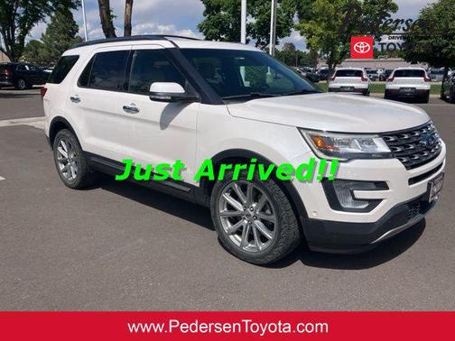 White Platinum Clearcoat Metallic 2017 Ford Explorer Limited