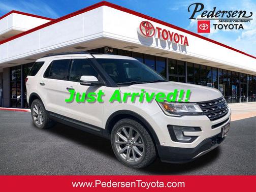 White Platinum Clearcoat Metallic 2017 Ford Explorer Limited