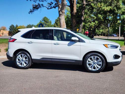 2020 Ford Edge Titanium