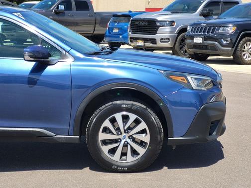 Abyss Blue Pearl 2020 Subaru Outback Premium